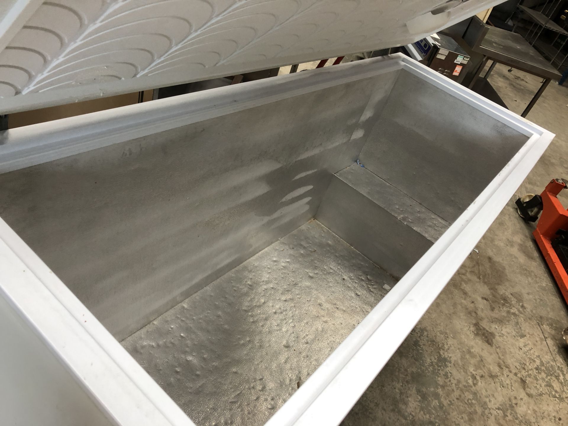 Stainless Steel Topped Chest Freezer - Image 2 of 2