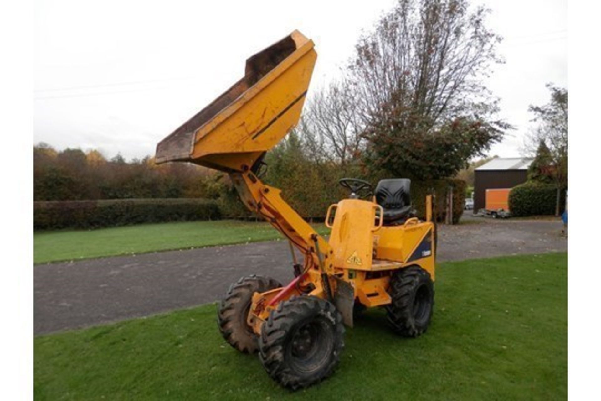 2007 Thwaites 1 Tonne Hydrostatic Hi-Tip Dumper - Image 2 of 12