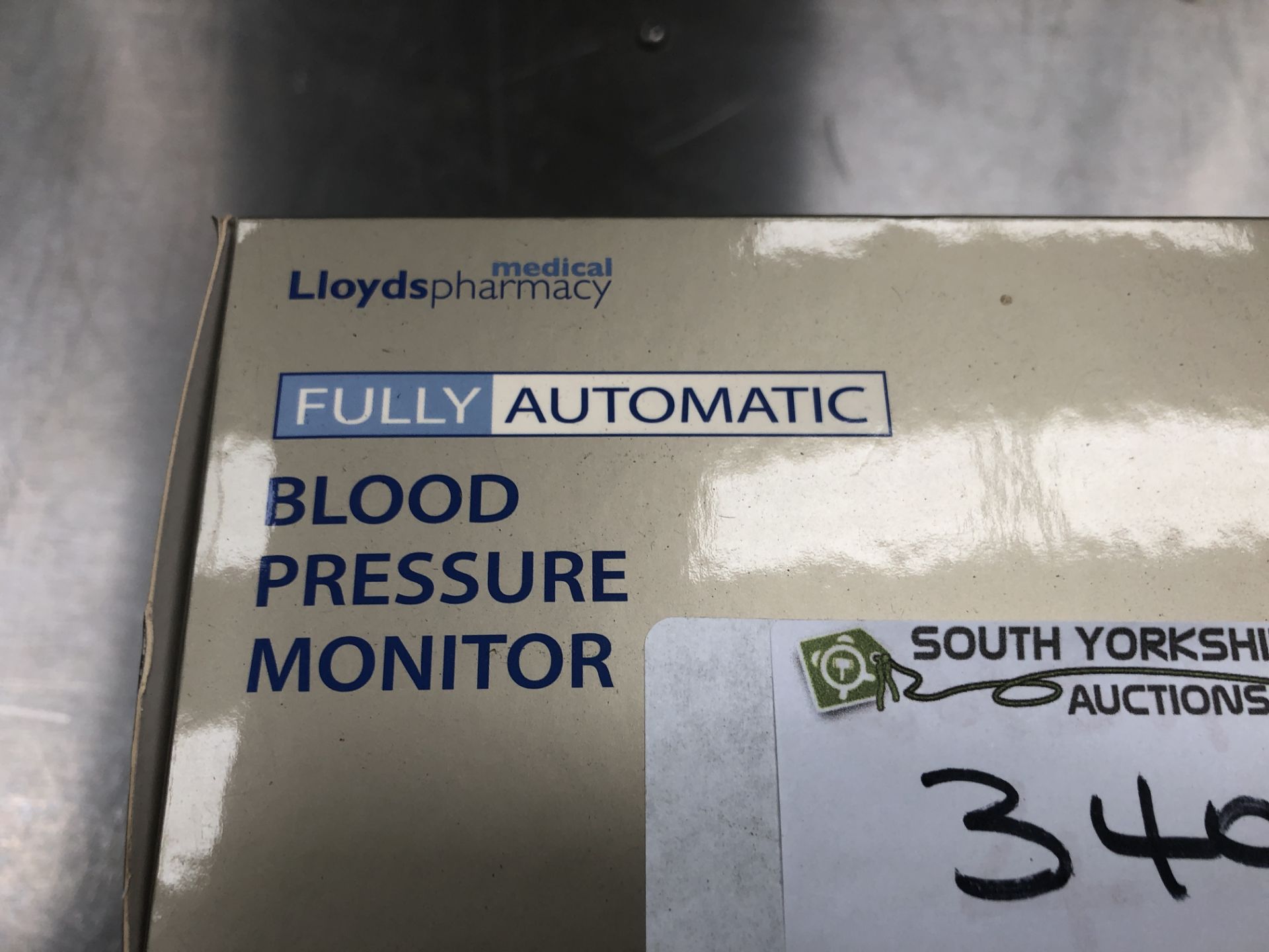 Blood Pressure Monitor - Bild 2 aus 2