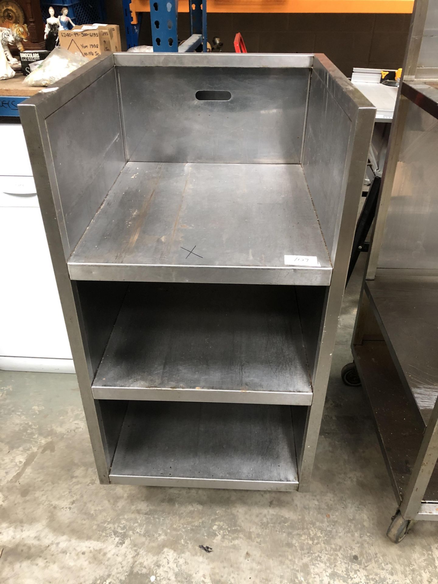 Stainless Steel Sundry Unit