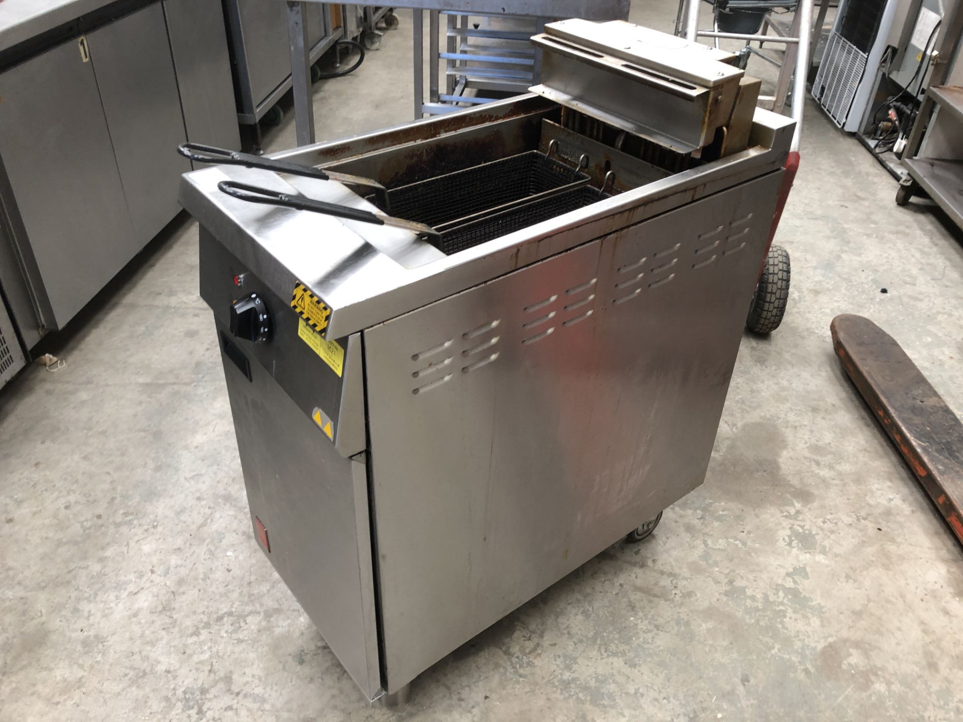 Falcon 3 Phase Electric Fryer with Filtration Unit - Image 5 of 6