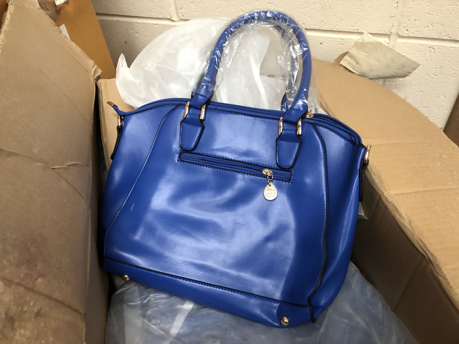 20 Blue Handbags
