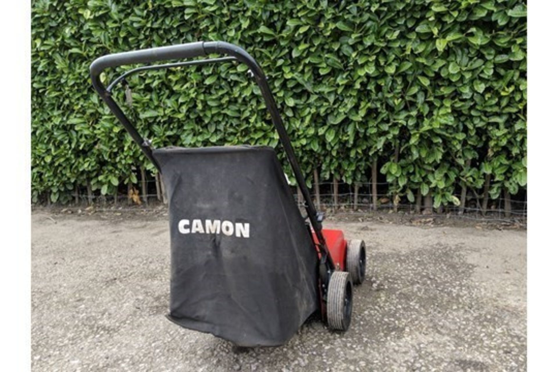 CAMON LS17 Lawn Scarifier Width Of Cut 42cm Cutting Action Rotary Number Of Blades 30 Drive Push - Image 5 of 5