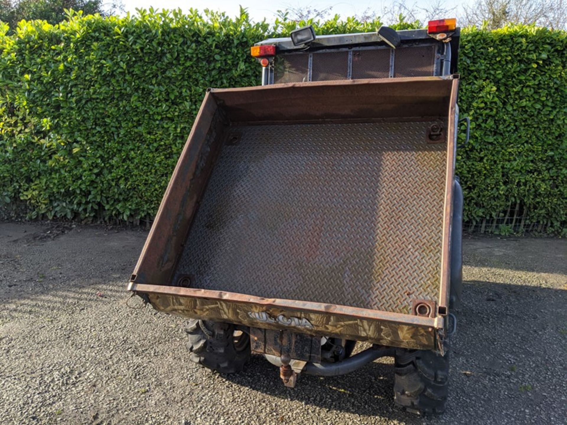 Kubota RTV900 Diesel Utility Task Vehicle With Hydraulic Tipper - Image 9 of 9