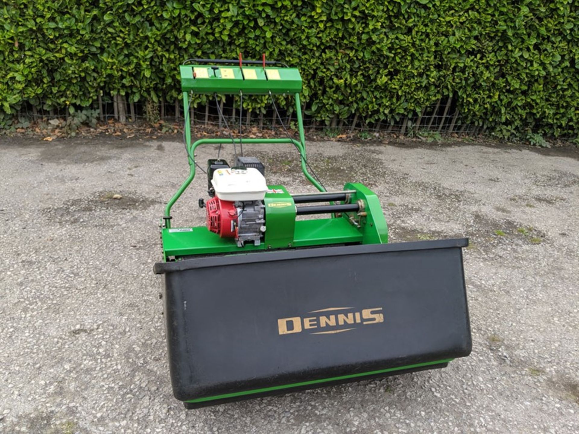 2005 Dennis G860 6 Blade Cylinder Mower - Image 9 of 10