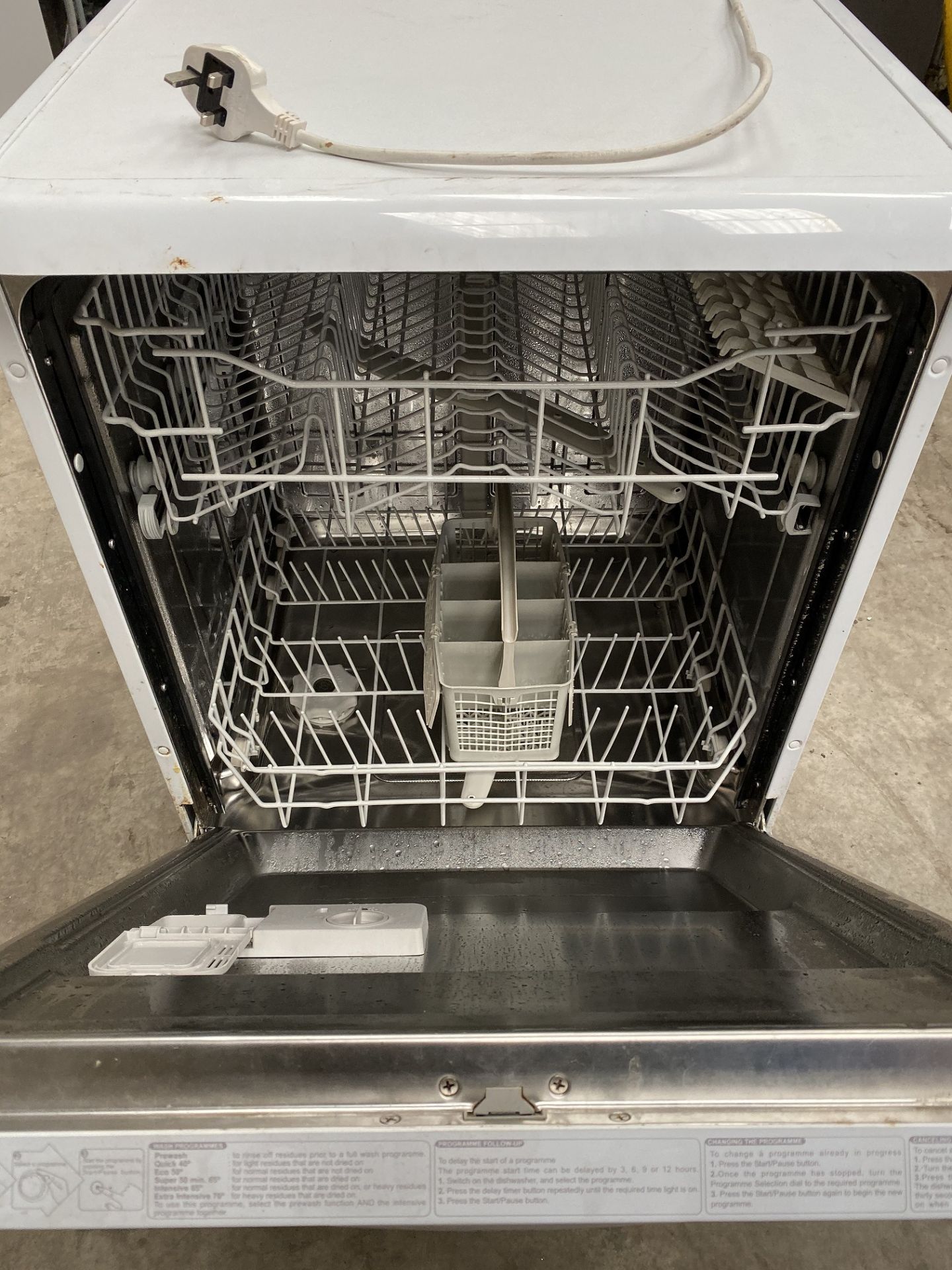 CDA Dishwasher - Image 2 of 2