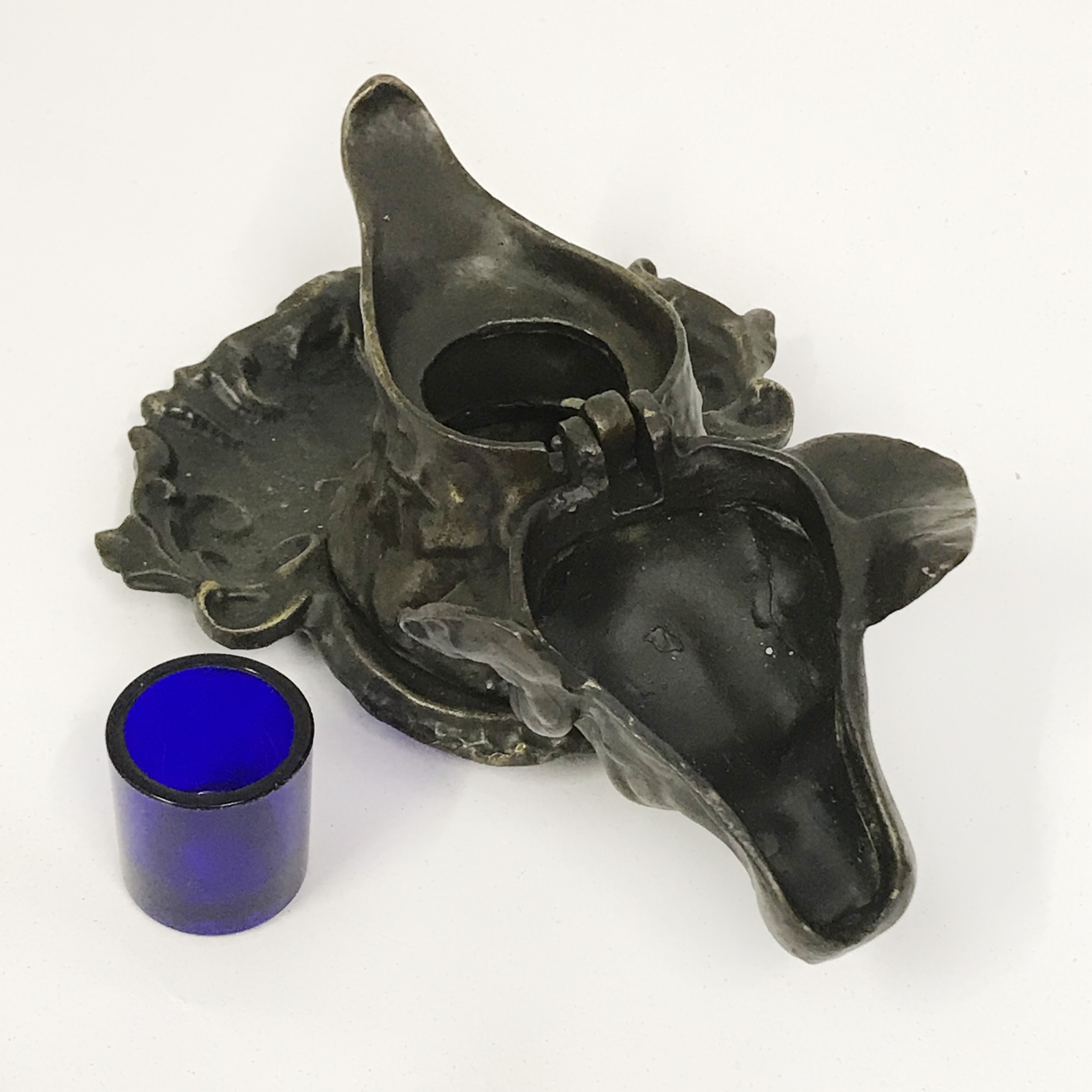 VINTAGE BRONZE DOG HEAD INKWELL - Image 4 of 6