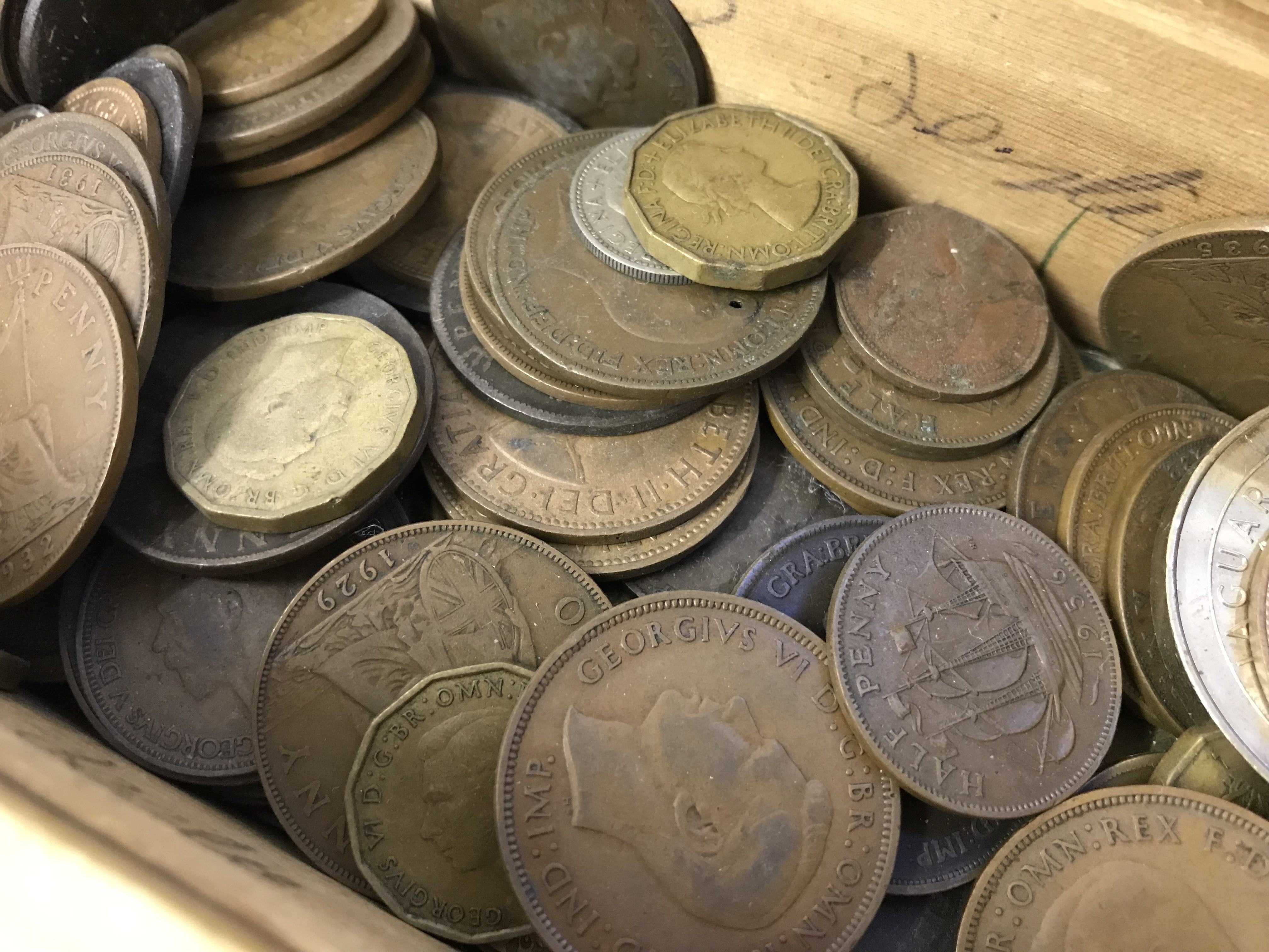 Collection of coins including Silver coins - Image 3 of 5
