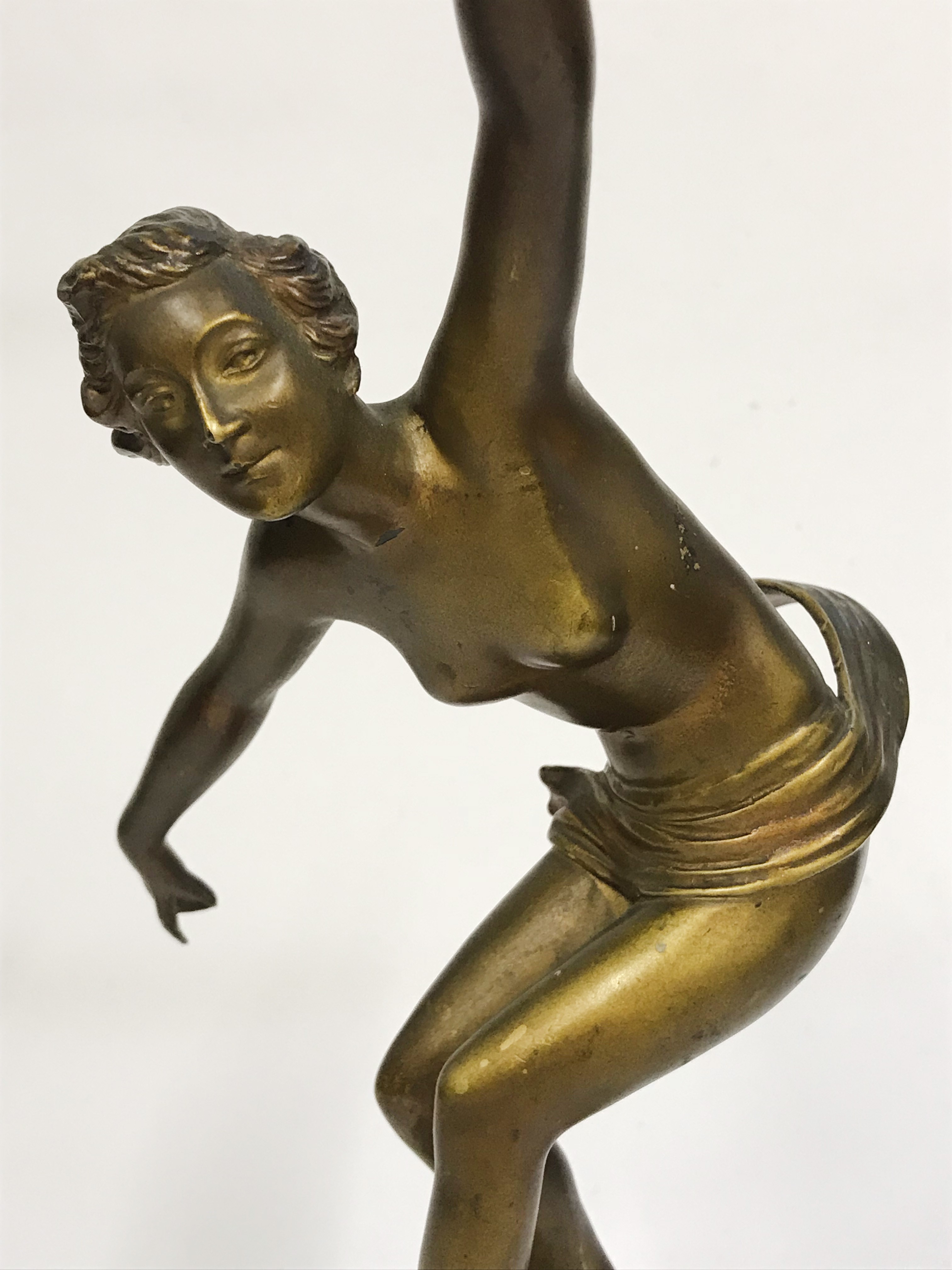 Art Deco Style Bronze Figurine of Nude Woman on marble base - Image 2 of 9