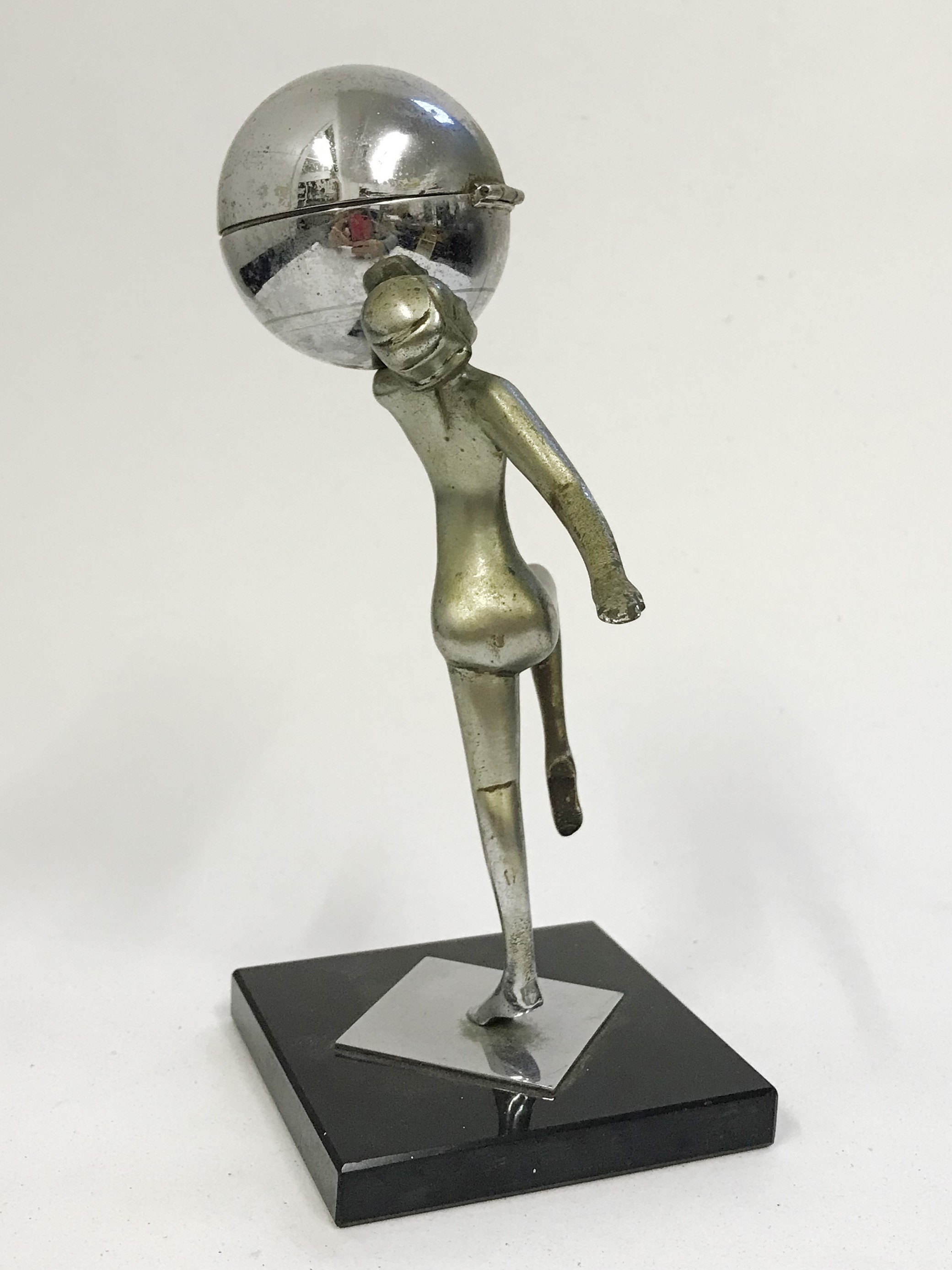 Art Deco Lady & Globe Table Lighter - Image 6 of 8