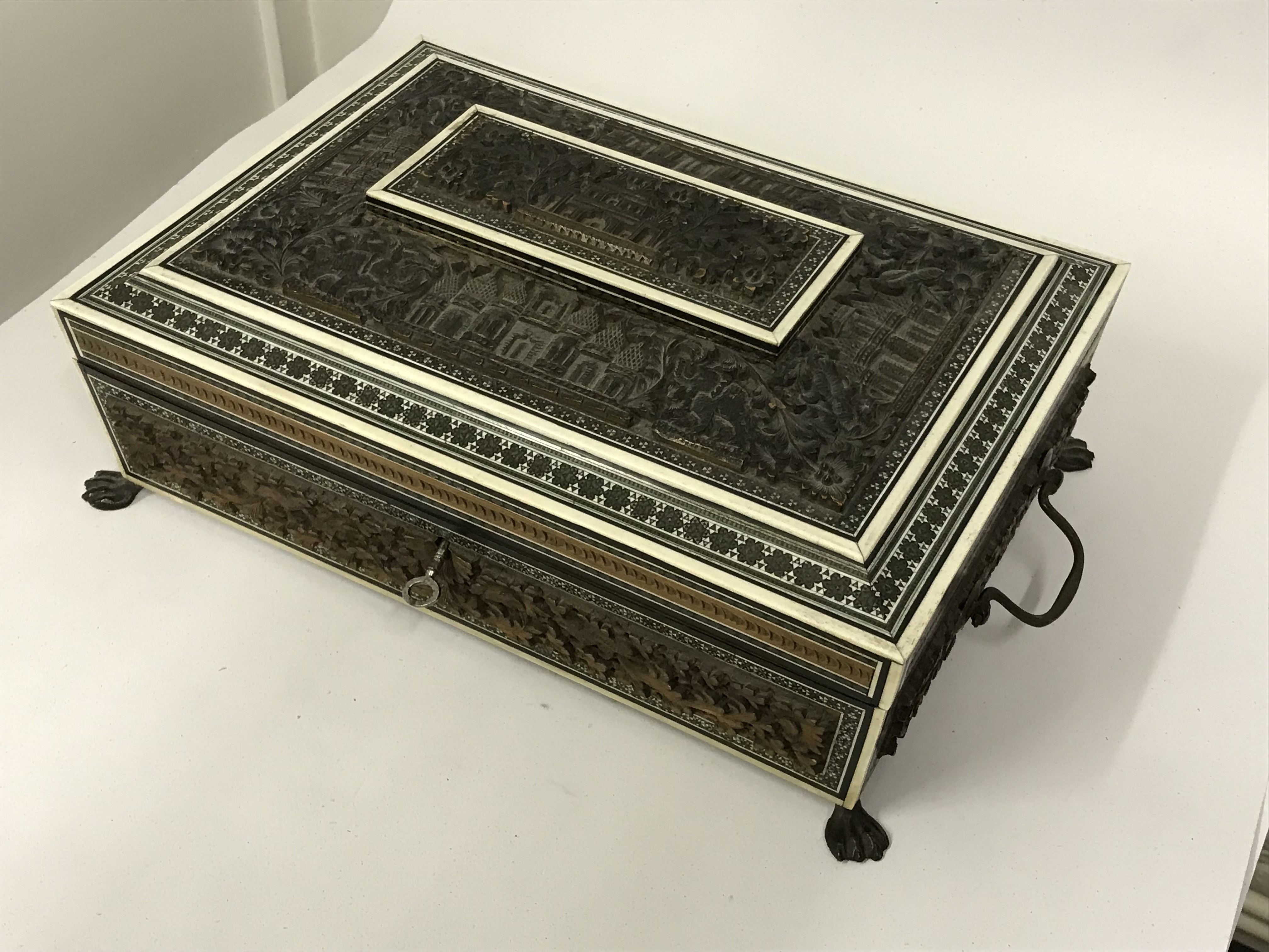 BEAUTIFUL ANGLO INDIAN SEWING BOX WITH CONTENT - Image 6 of 18