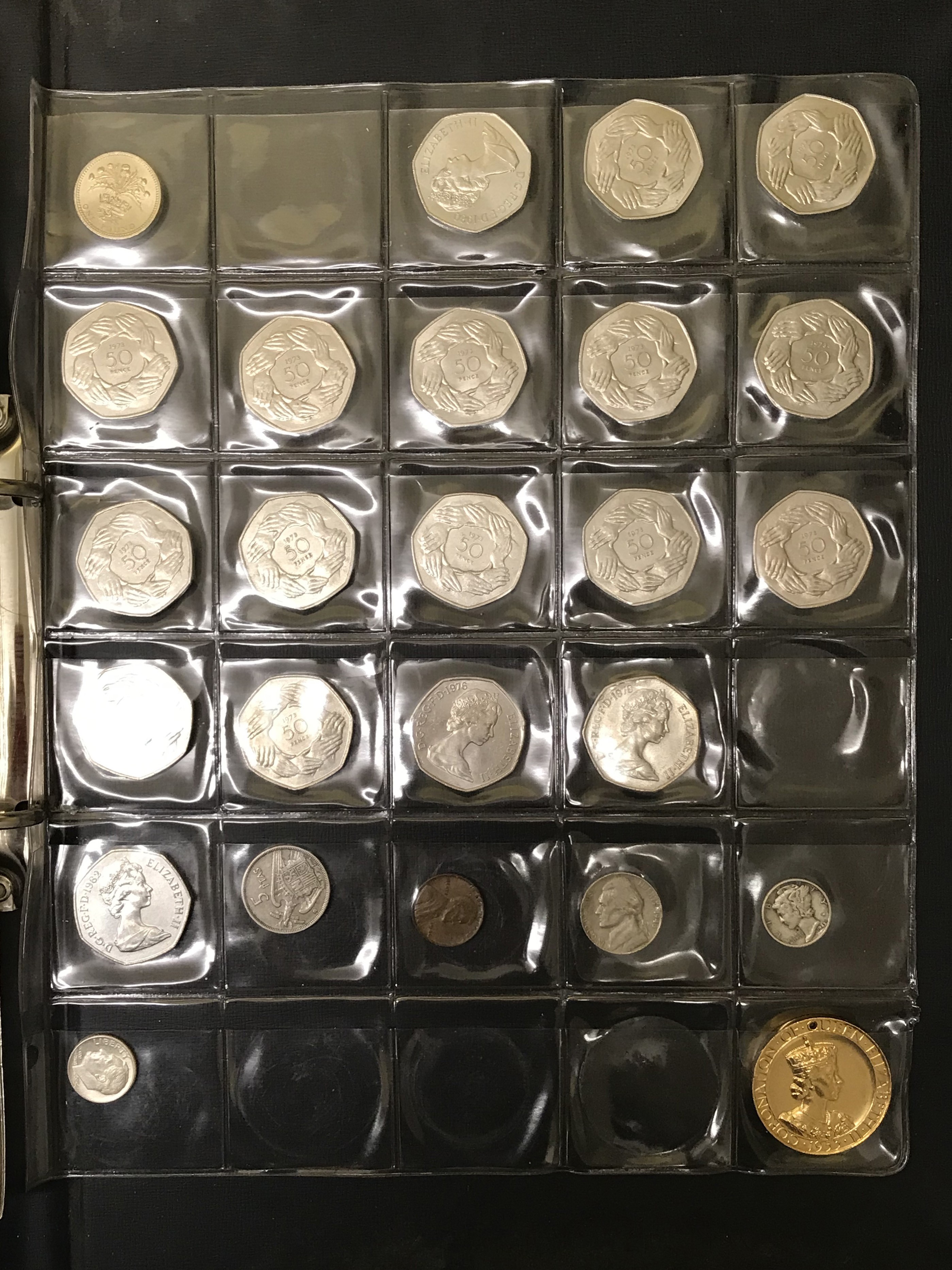 5 albums of coins including silver - Image 29 of 44