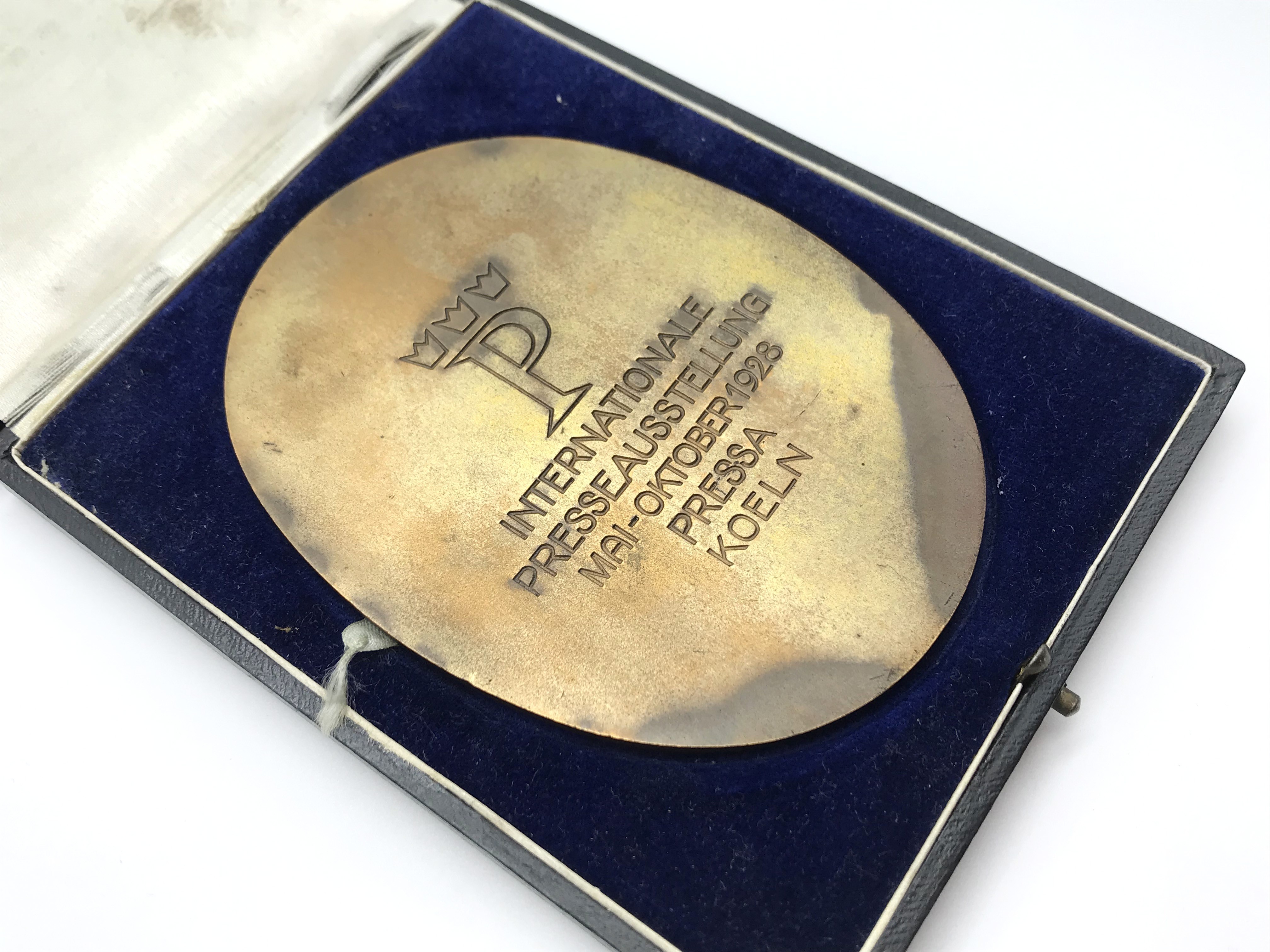 2 BOXED GERMAN FOOTBALL MEDALS (VVB BERLIN 1928 & PRESSA EXHIBITION COLOGNE 1928) - Image 3 of 5