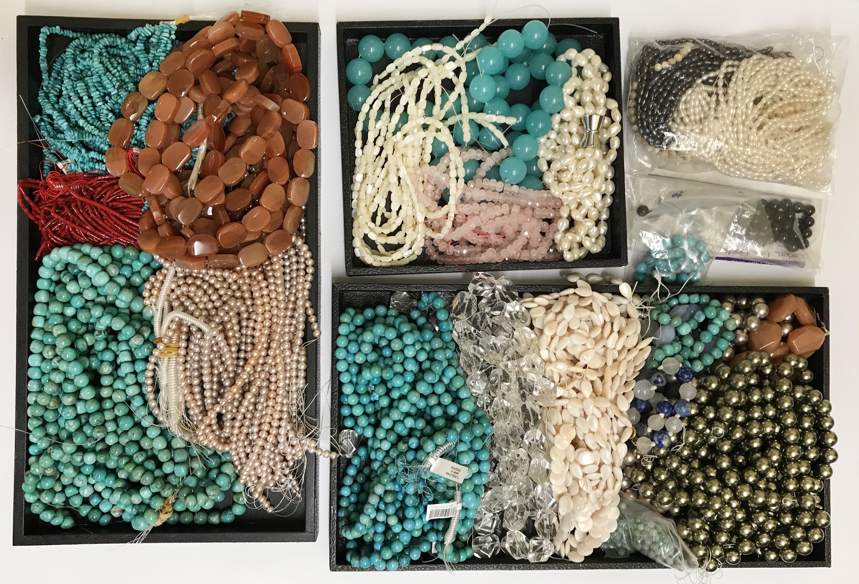 BOX OF VARIOUS SEMI PRECIOUS STONES & PEARLS PLUS SILVER FINDINGS, CLASPS, COTTONS ETC - Image 3 of 14