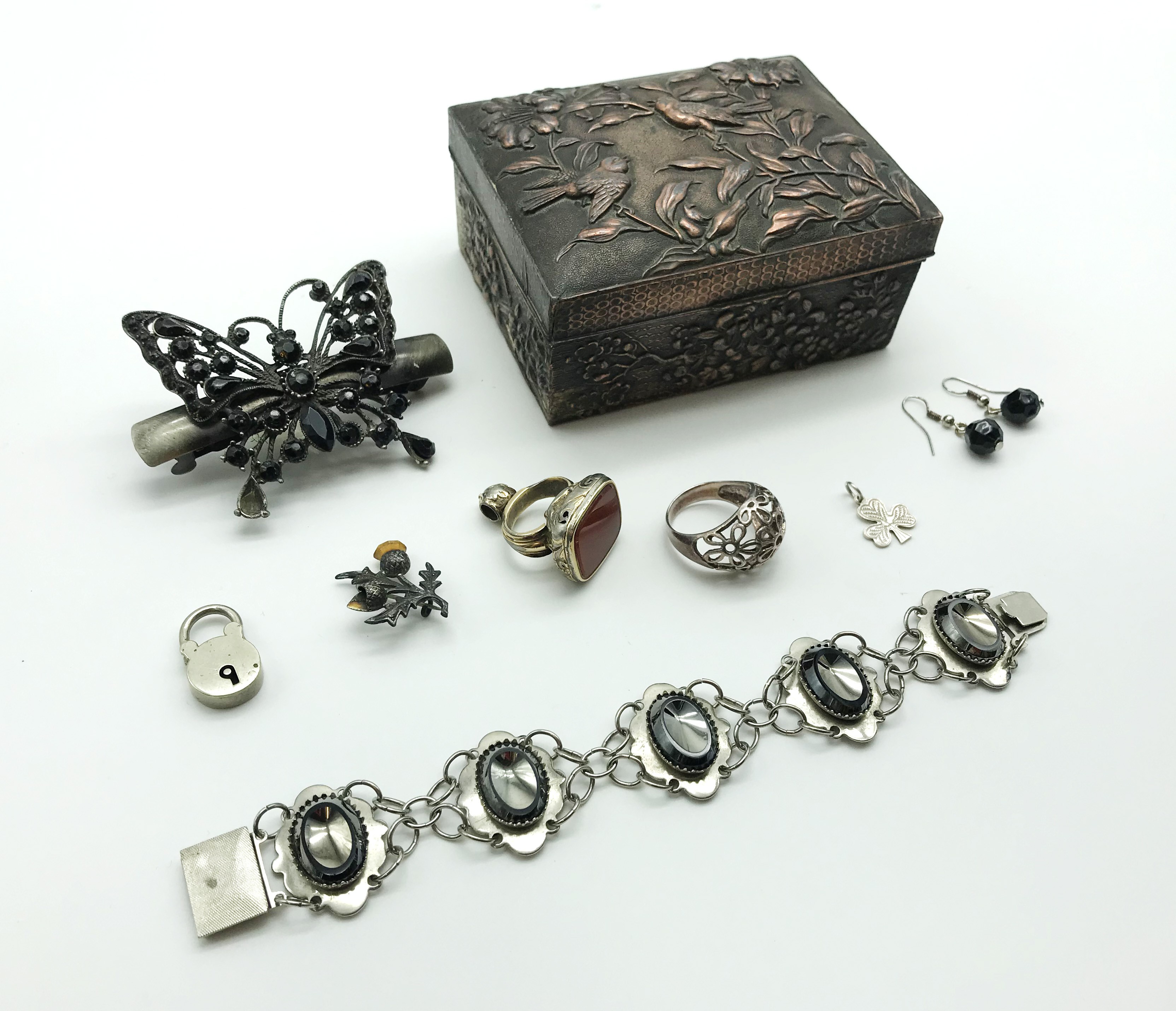 COSTUME JEWELLERY IN A SMALL BOX