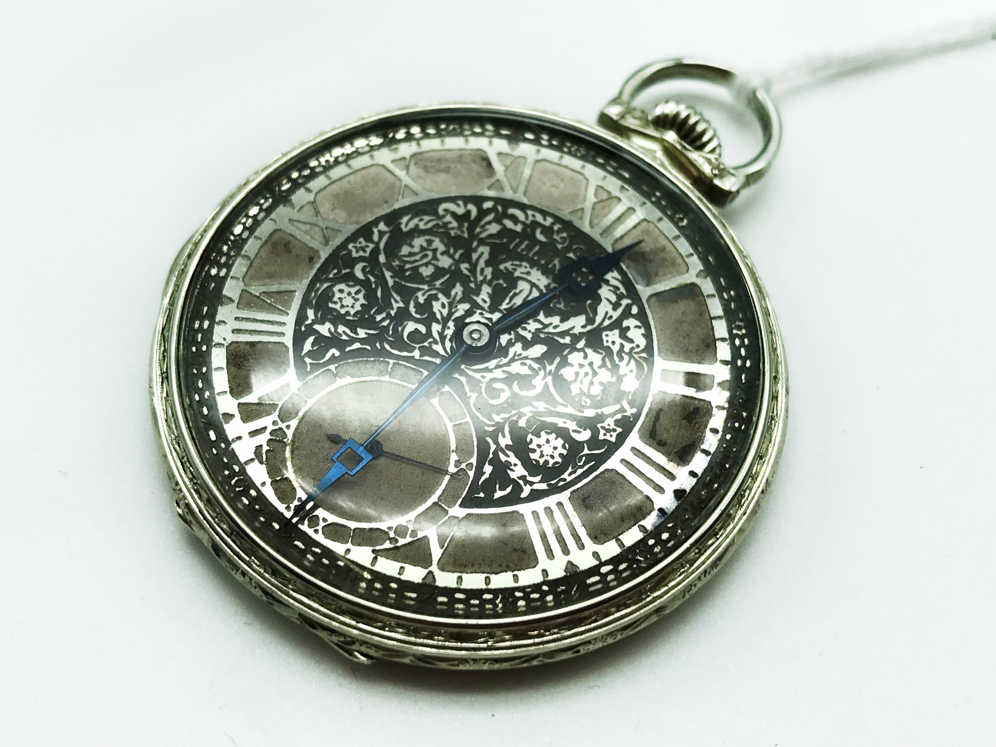 14 CARAT WHITE GOLD POCKET WATCH IN WORKING CONDITION - Image 4 of 10