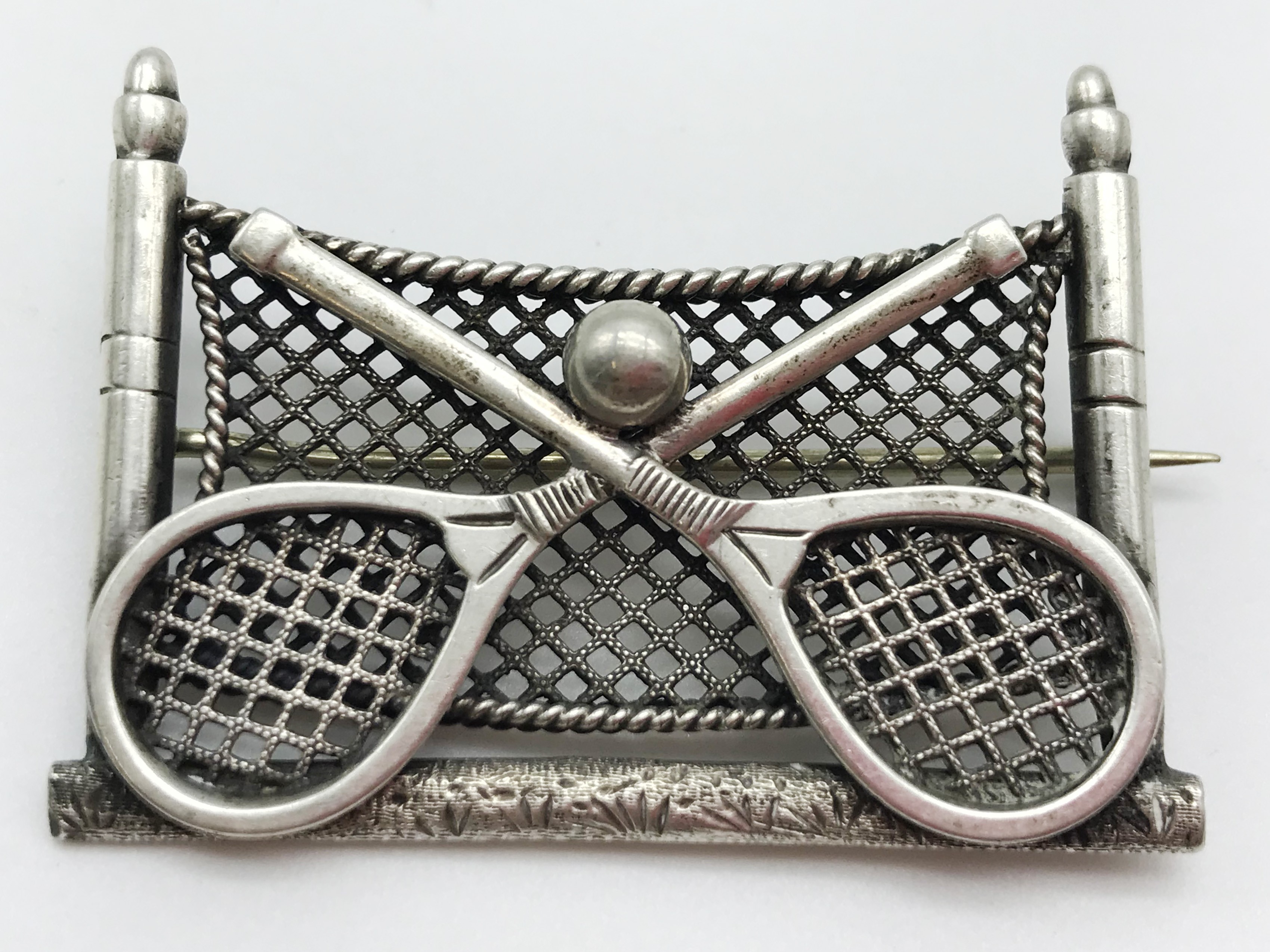 HALLMARKED SILVER TENNIS BROOCH - Image 2 of 4