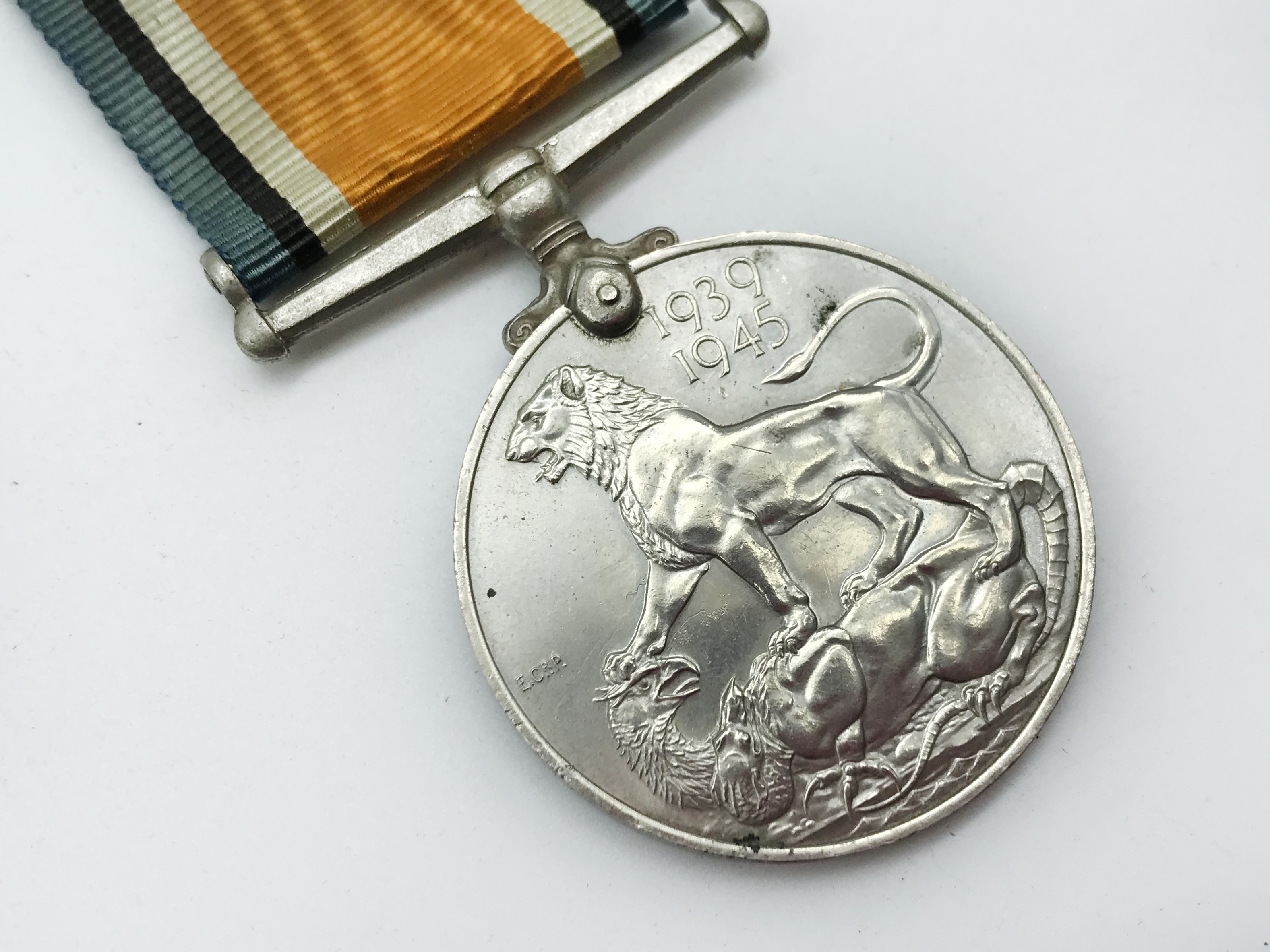 SELECTION OF VARIOUS MILITARY MEDALS INCLUDING A DEATH PENNY - Image 10 of 23