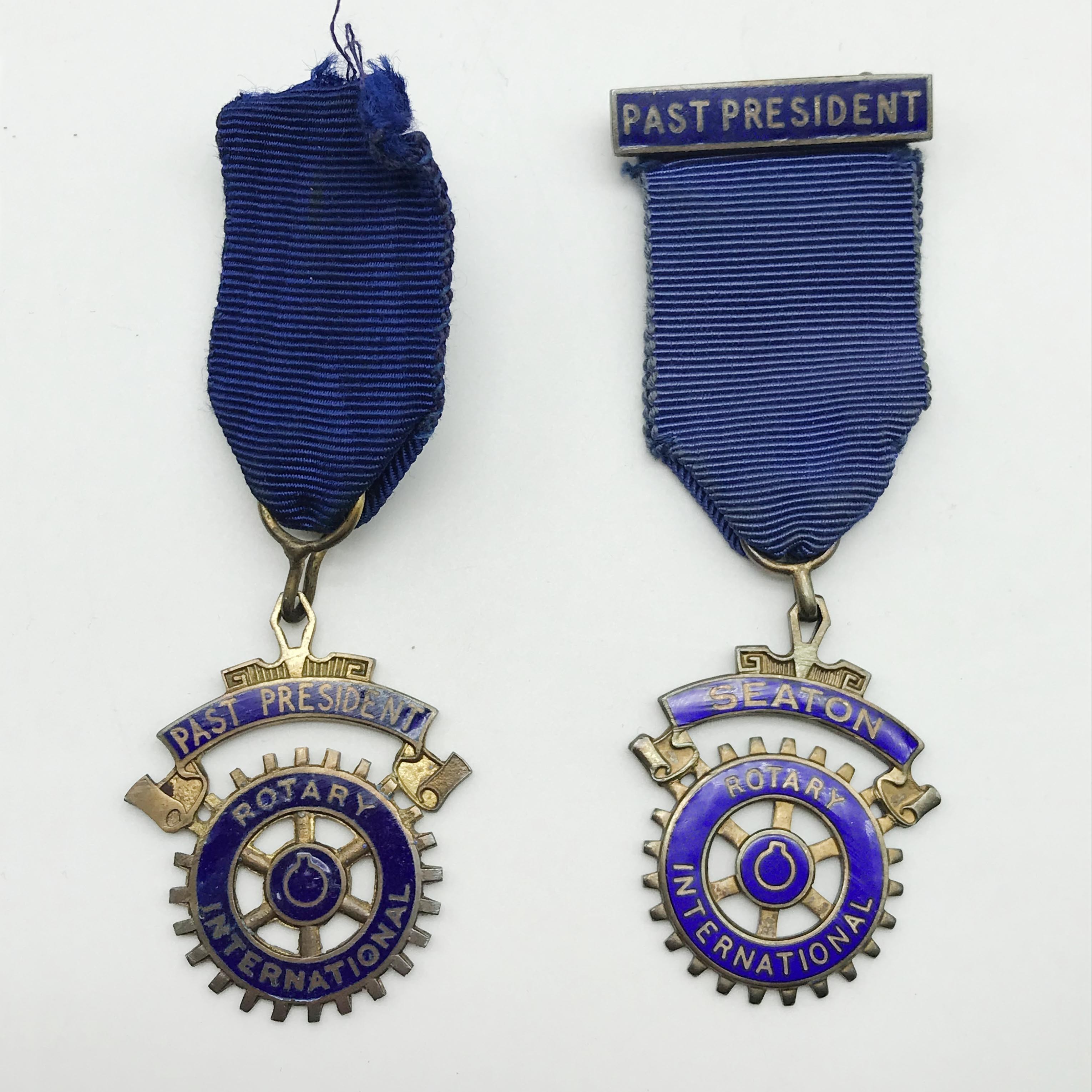 TWO ROTARY INTERNATIONAL MEDALS & A PAIR OF ROTARY CUFF-LINKS ALL HALLMARKED SILVER - Image 4 of 10