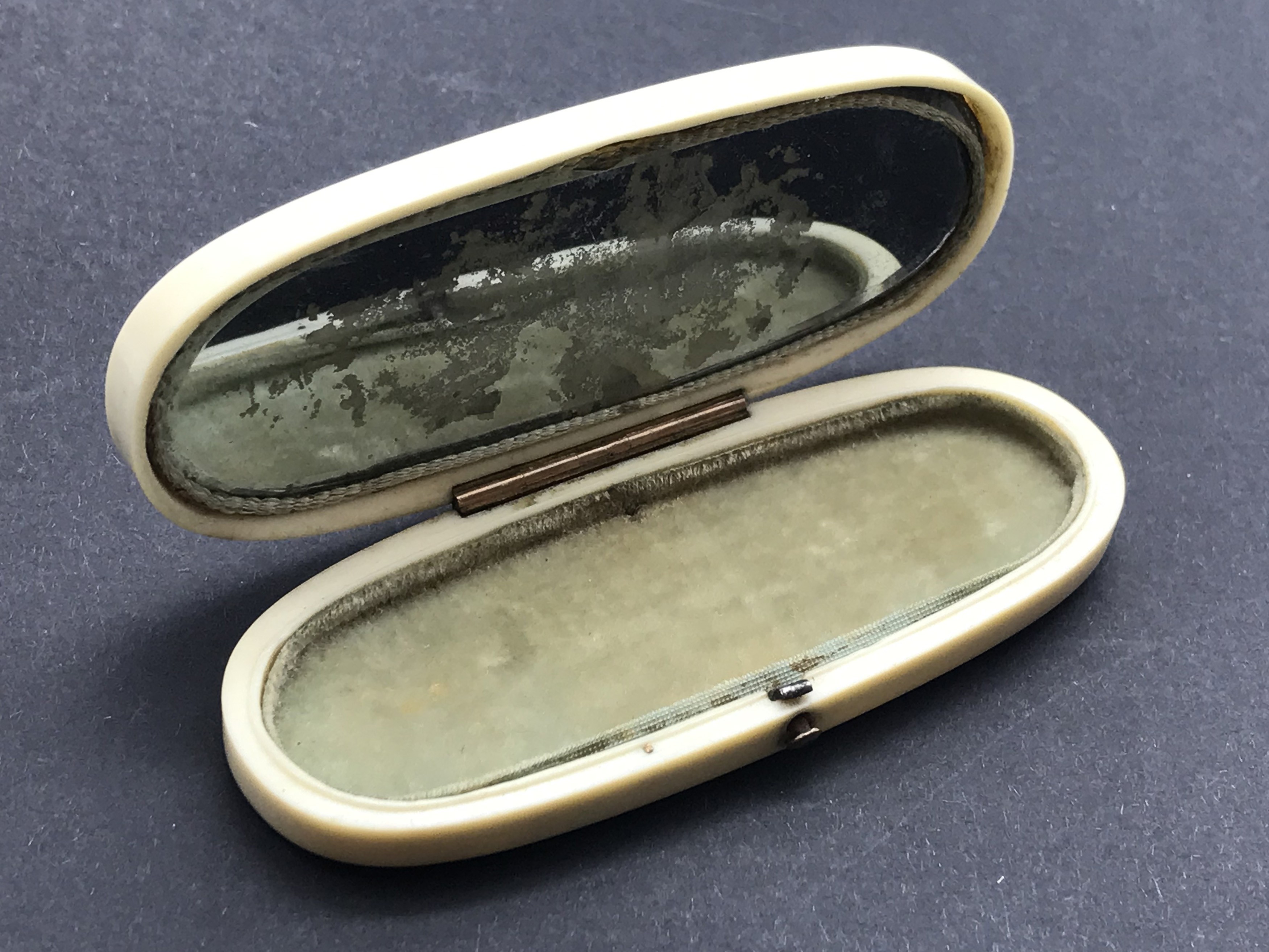 ANTIQUE MOURNING TOOTHPICK NOVELTY BOXES - Image 17 of 19