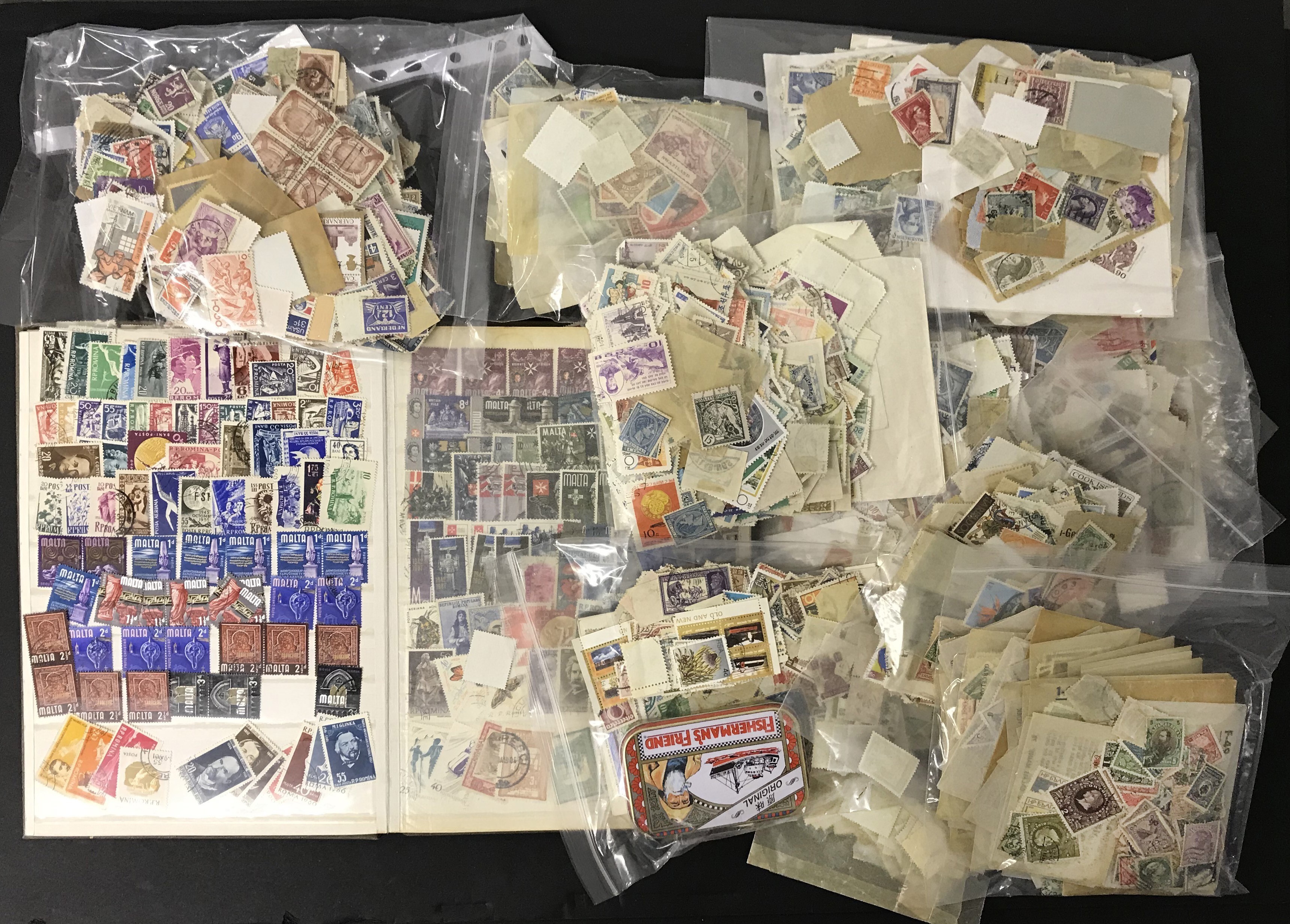 LARGE COLLECTION OF STAMPS FIRST DAY COVERS AND POSTAL HISTORY - Image 5 of 11