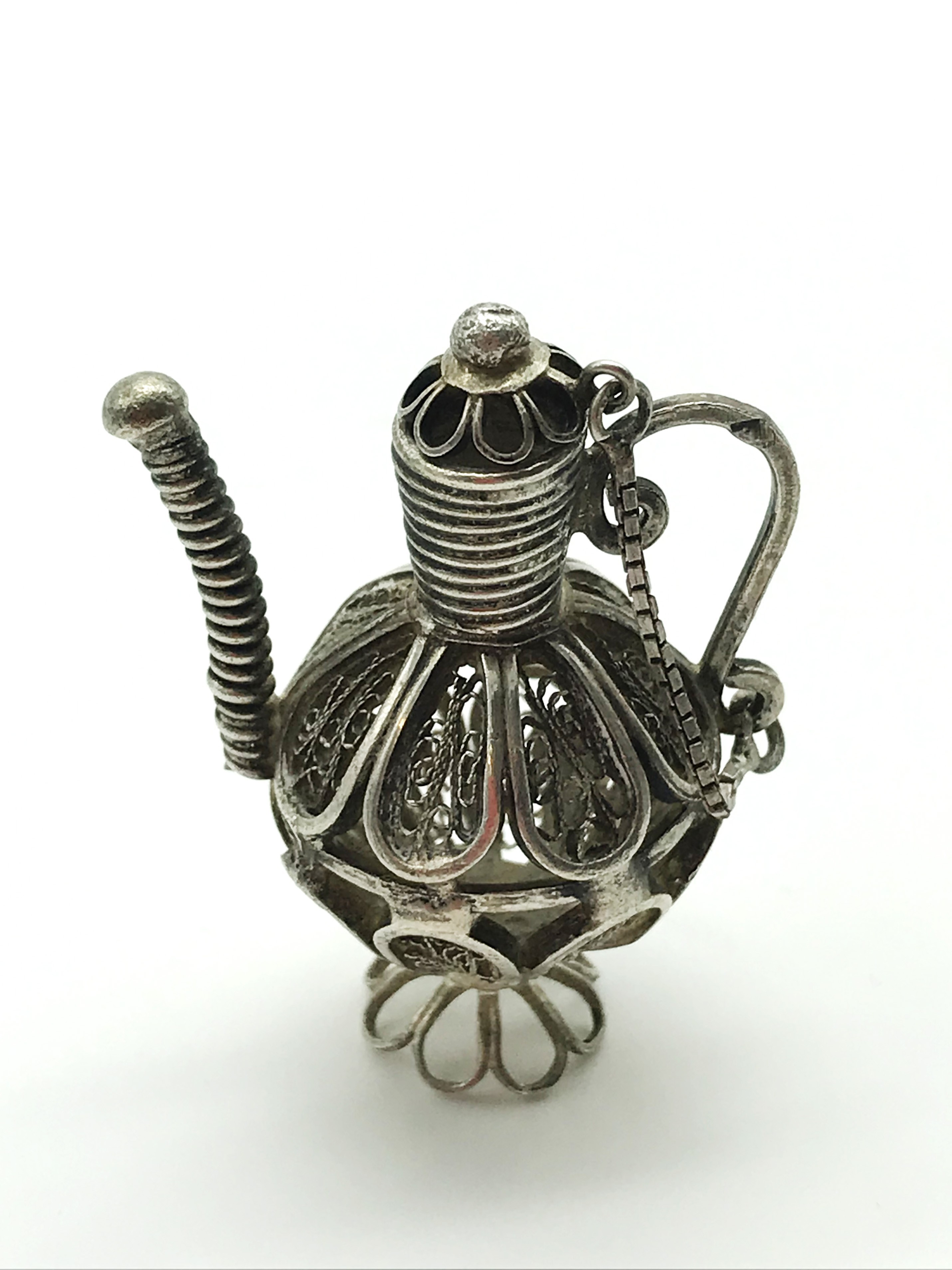 MINIATURE SILVER FILIGREE TEASET - Image 4 of 10