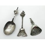 THREE HALLMARKED SILVER DUTCH TEA CADDY SPOONS