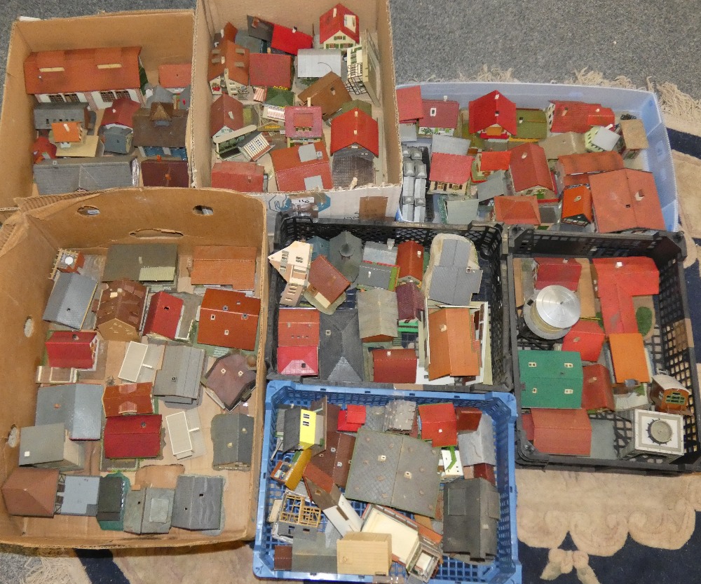 An extensive collection of moulded plastic model railway buildings (7)