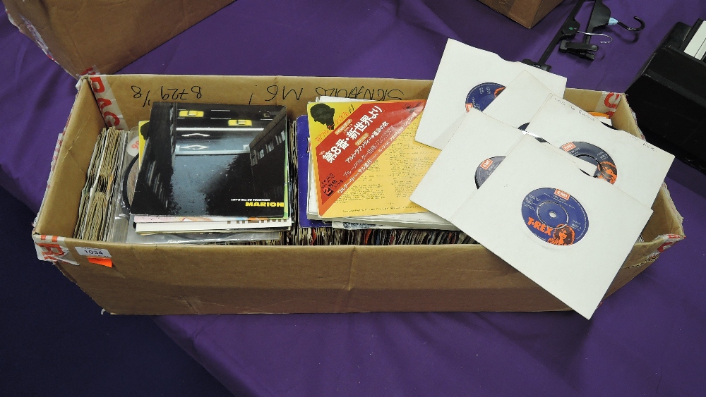 Large box of 45's - mainly 60's and 70's with a lot in company bags - good shops stock , jukebox