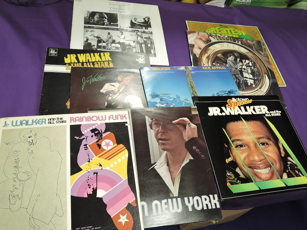 9 albums lot with Jr Walker and more -soul / jazz in nice shape