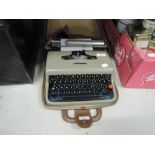 A Lettera 22 typewriter