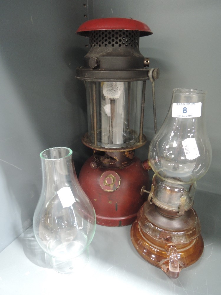 A vintage Tiley lamp and similar oil lamp