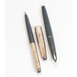A Parker fountain pen and propelling pencil. A Parker 61 fountain pen and propelling pencil in