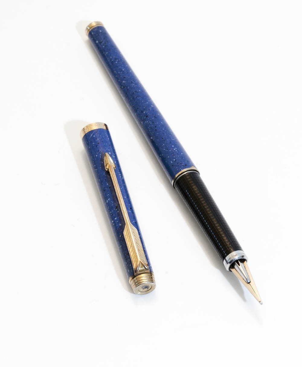 A Parker fountain pen. A Parker 180 Laque in Lapis blue, made in France