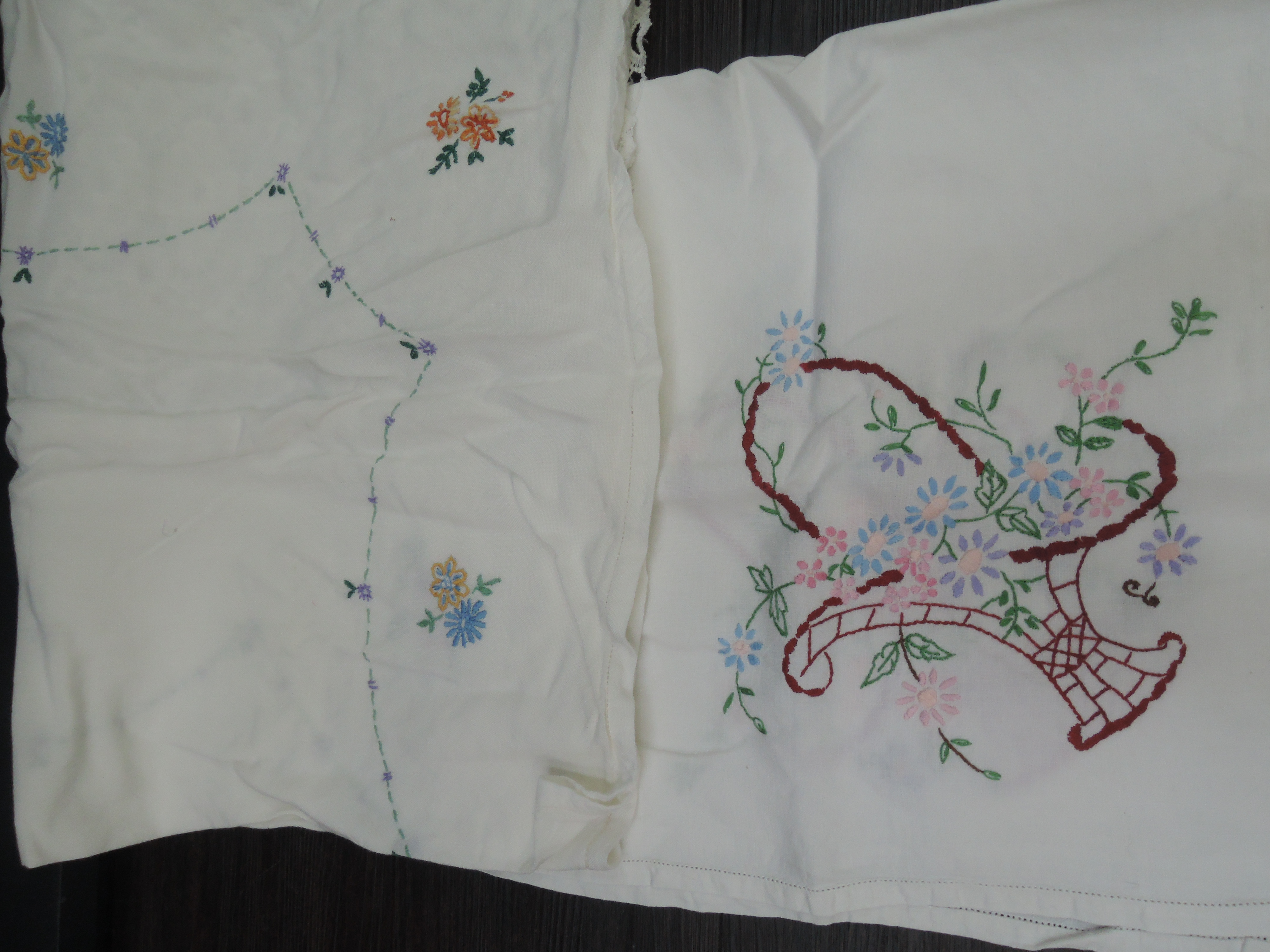 A box full of antique table linen and bed linen, including some intricately embroidered table - Image 2 of 2