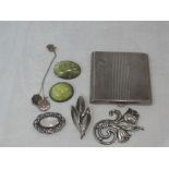 A small selection of HM silver and white metal jewellery stamped 925/sterling including a powder