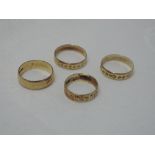 Four 9ct gold wedding bands, all having engraved decoration, approx 9.3g