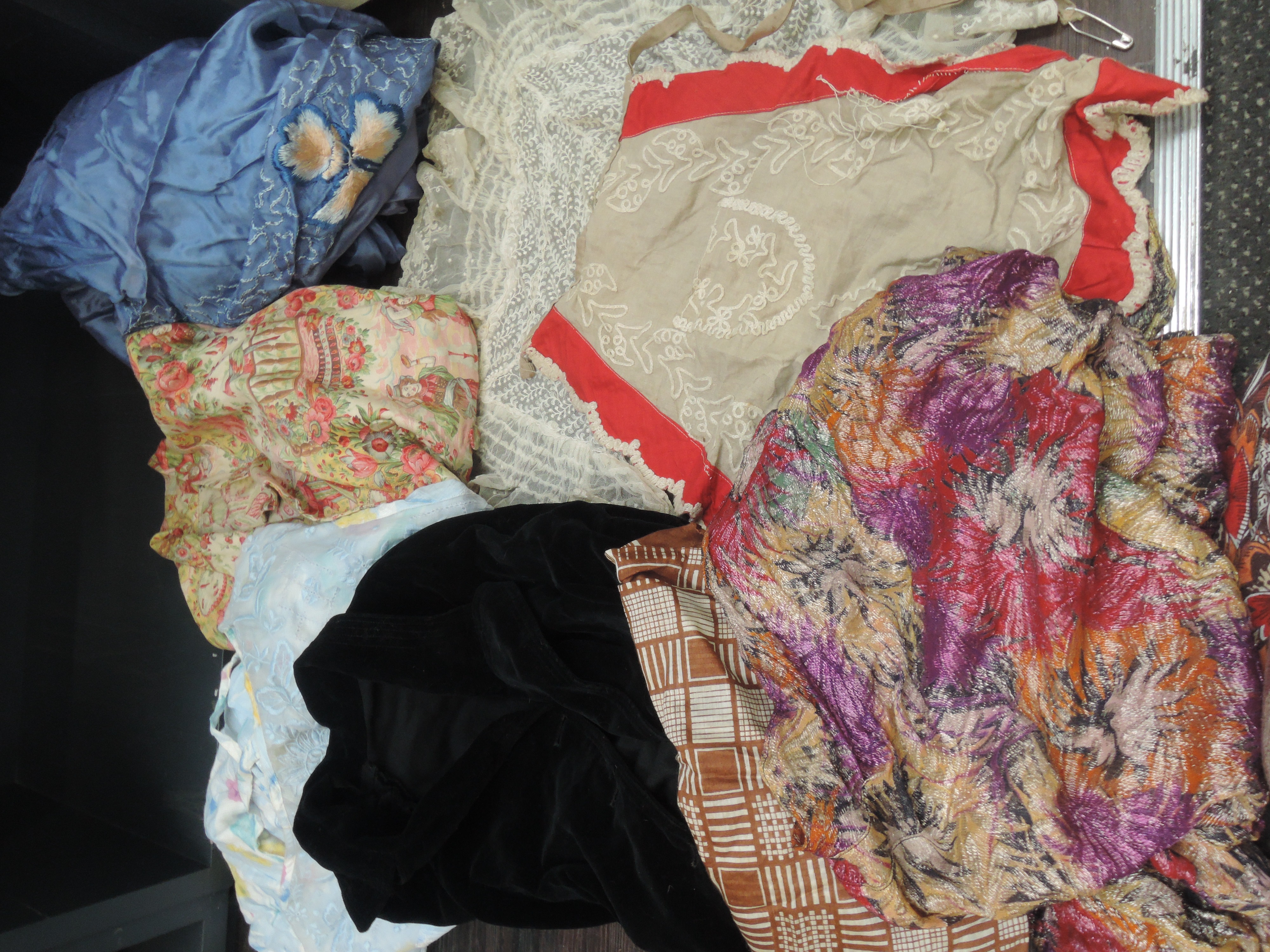 A really varied lot of vintage and antique containing some early clothing, stage clothing,dolls - Image 2 of 2