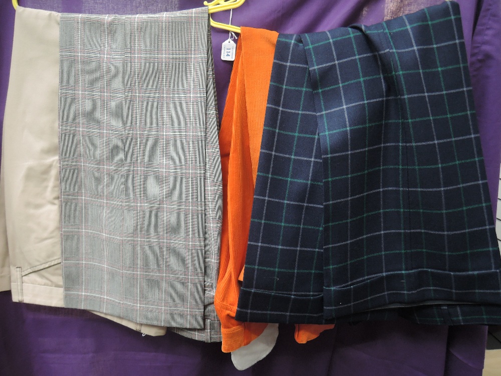 Twelve pairs of gents vintage flared trousers, some vibrant colours and patterns. Includes Jaeger, - Bild 2 aus 2