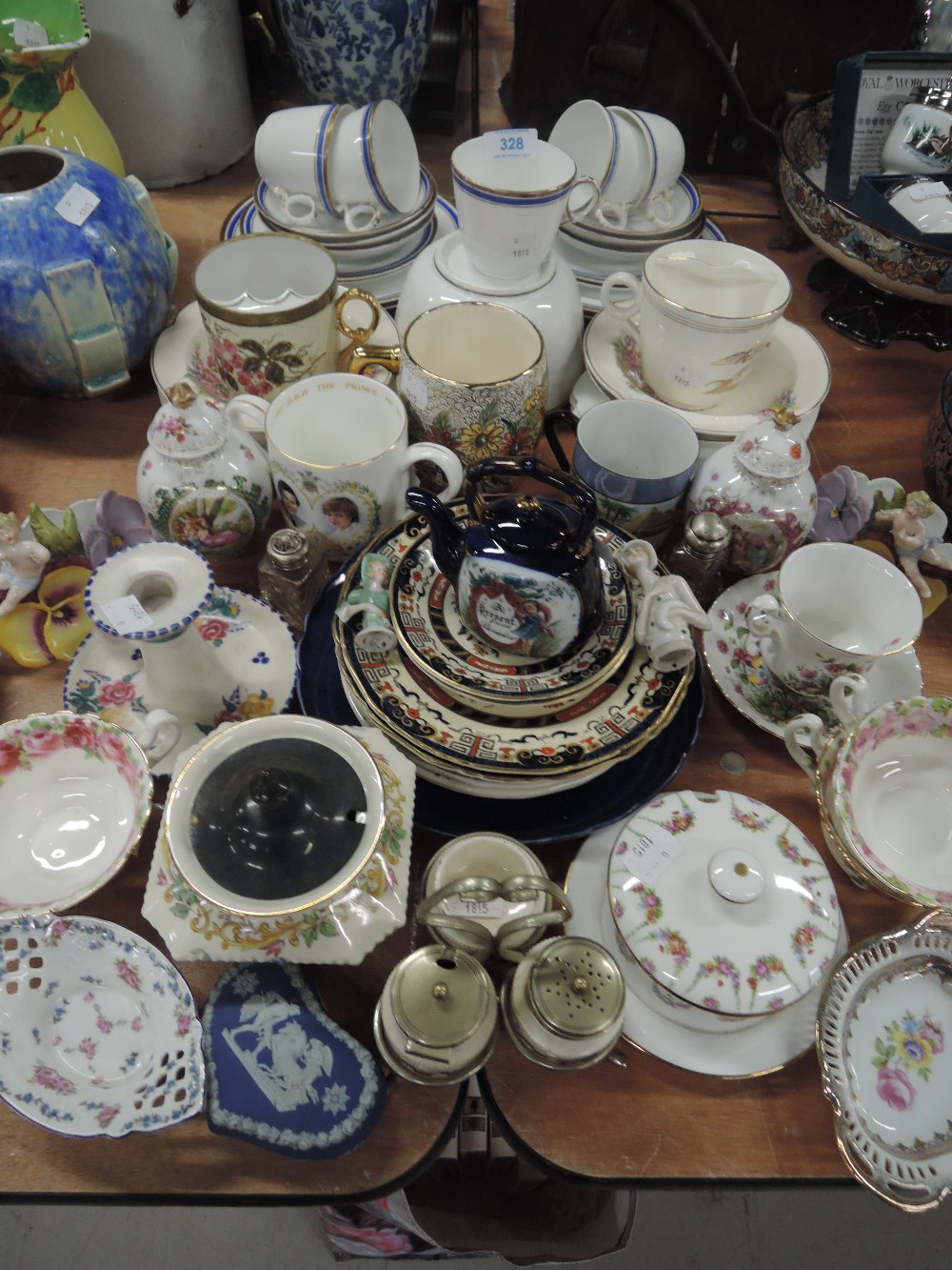 A selection of ceramics including tea cups and saucers