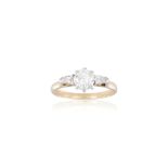 A SINGLE-STONE DIAMOND RING, raised on an 18ct yellow gold mount, the central brilliant-cut