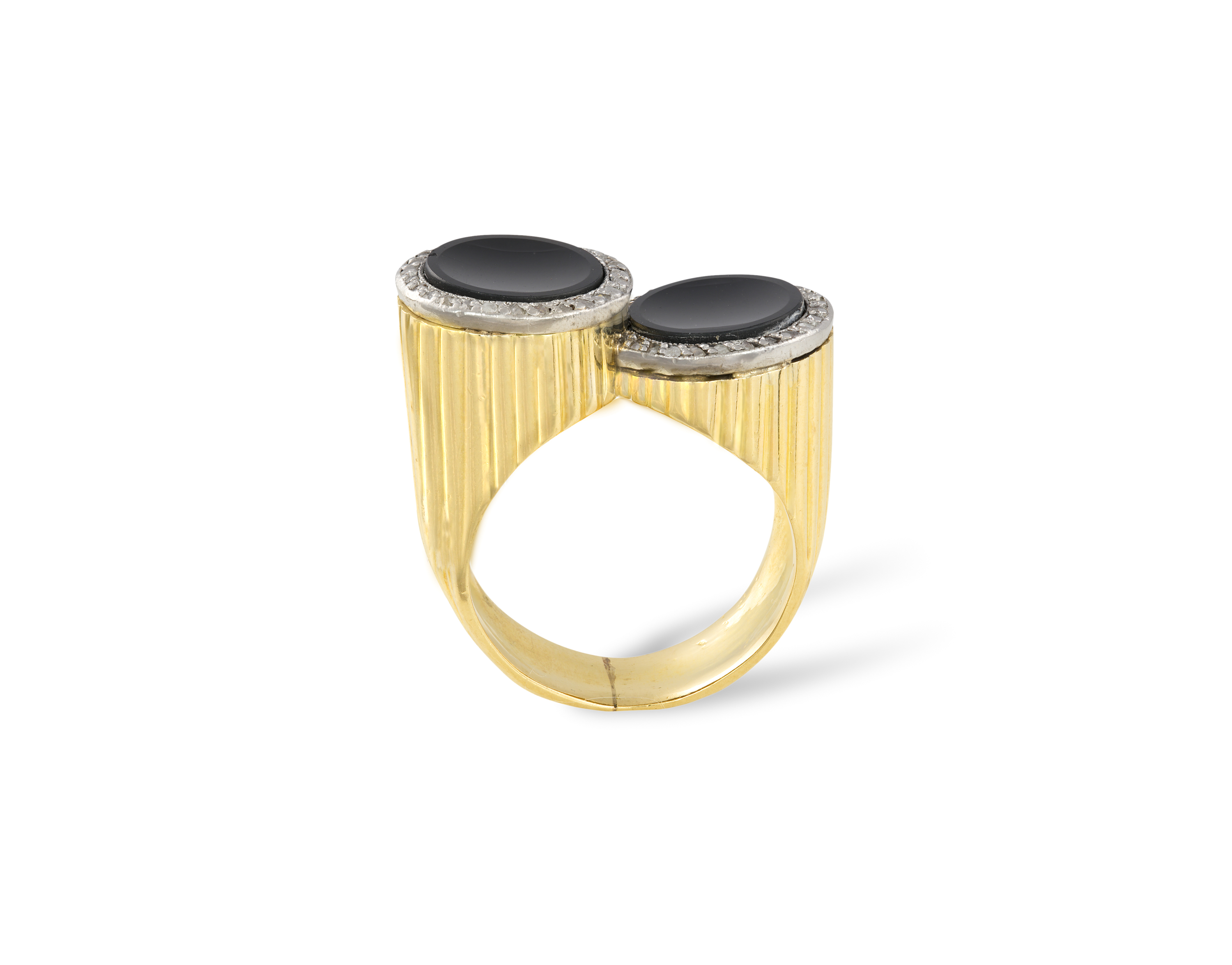 A RETRO ONYX AND DIAMOND COCKTAIL RING, CIRCA 1940Each round onyx plaque set within a surround of - Image 2 of 2