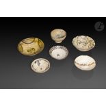 Ensemble de six céramiques médiévales, Moyen-Orient, Xe - XIVe siècles - Trois coupelles de