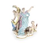 “Alegoría de la Paz y la Justicia”. Grupo escultórico de porcelana esmaltada y dorada. Meissen,