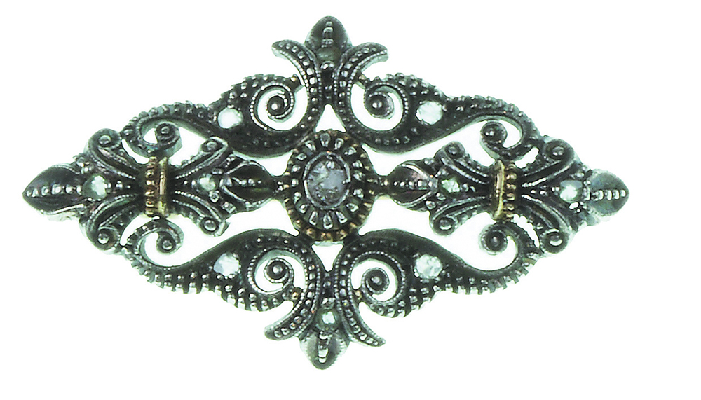 Broche portugués S. XIX con diseño vegetal en forma de rombo con diamante central En oro de 19K