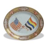 Fuente para la exportación, de porcelana esmaltada con la bandera China y la bandera americana
