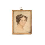 ESCUELA INGLESA, SIGLO XIX Retrato de dama jovenLápiz y acuarela sobre papel. 9 x 4,8 cm.