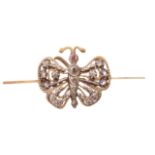 Broche de mariposa de diamantes S. XIXEn oro amarillo de 18K con vistas en plata. Medidas: 4 x 2