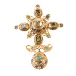 Cruz colgante popular S. XVIII-XIX de esmeraldas con botón cruz y lágrima colgante de dos hojasEn