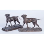 Piere Jules Mene (1810-1879), Dos perros. En bronce.  Medidas: 13 x 8 x 19 cm